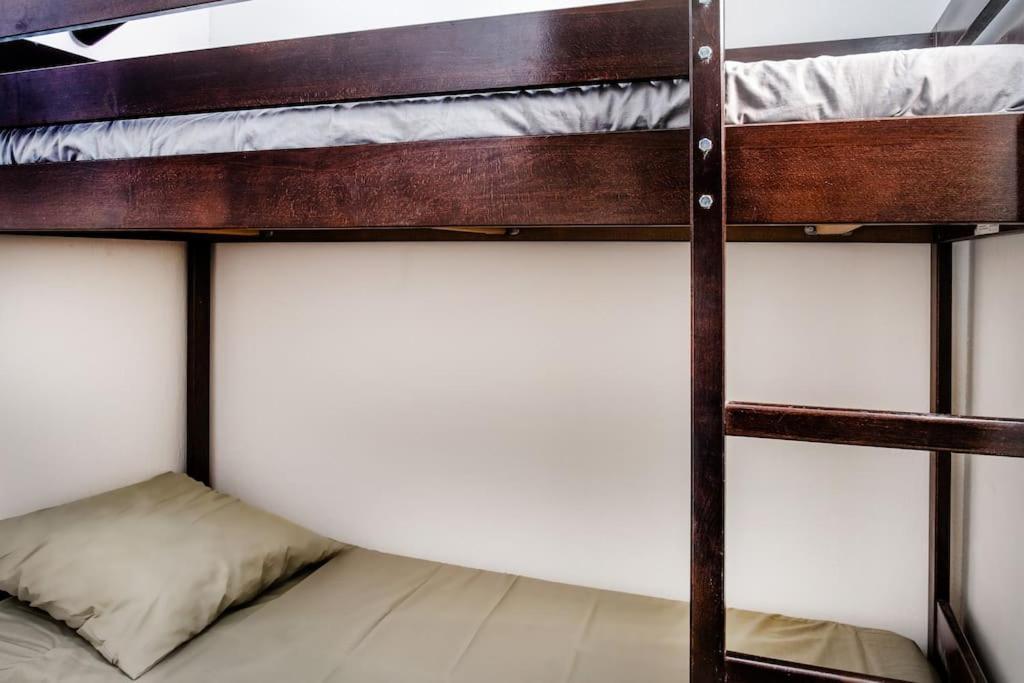 Lourde Center Apartment 3 Bed With Parking Lourdes Kültér fotó