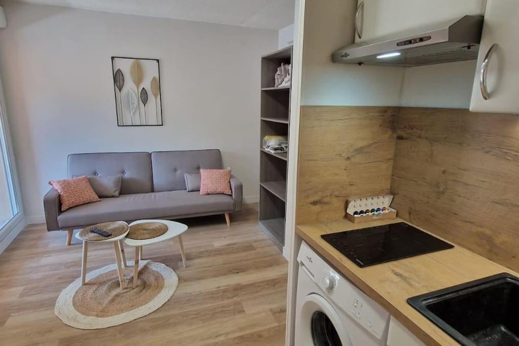 Lourde Center Apartment 3 Bed With Parking Lourdes Kültér fotó
